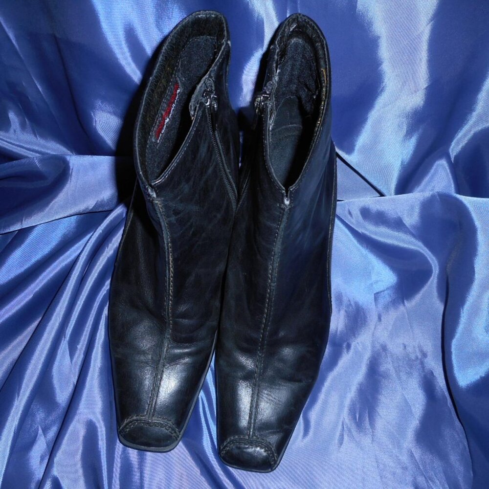 Infinity Booties - Picture 6 of 8